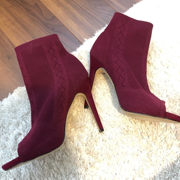 ✨HOT✨Size 8 - Women’s Burgundy Sock Booty - Picture 5 of 5
